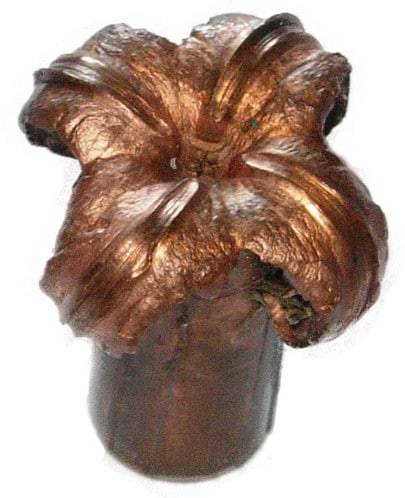 Ogive-BARNES-retrouve-dans-le-coeur-d-un-cerf.jpg